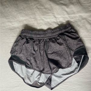Grey hotty hot shorts 2.5”